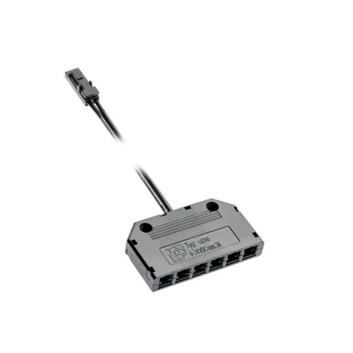 LED-szalag csatlakozó elosztóval, 6-s aljzattal